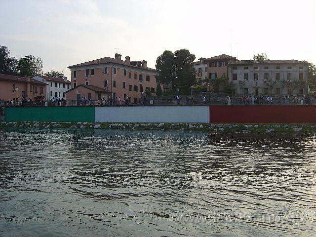 Adunata Alpini Bassano 2008 LG100.JPG